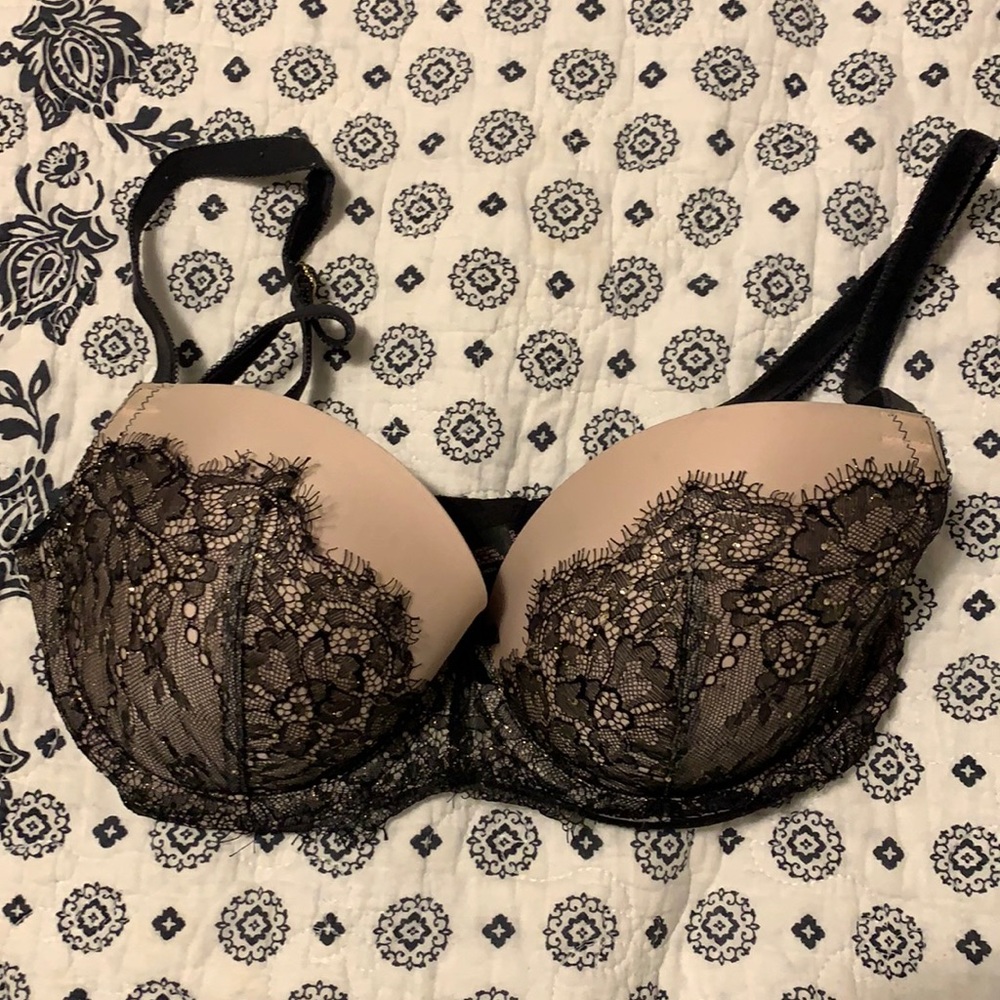 Victoria’s Secret Dream Angels Bra 32DD